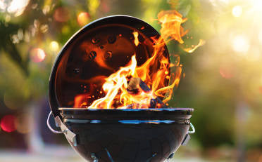 BBQ SPECIAL SERVES 6